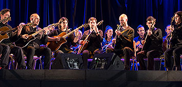 Práctica en el Círculo de Guitarras